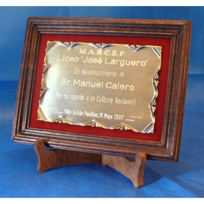Placa de Reconocimiento Pergamino con Marco de Madera